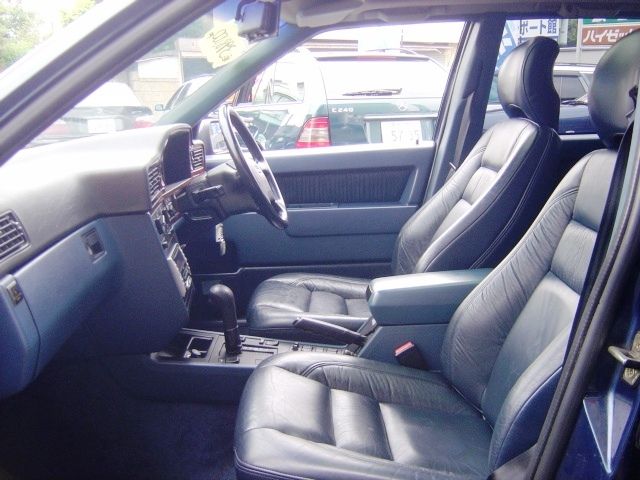 �{���{ 850 �G�X�e�[�g ���Îԏ��F�G���W��