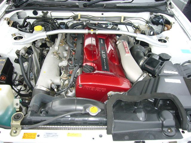 �j�b�T�� �X�J�C���C�� GT-R ���Îԏ��F�G���W��