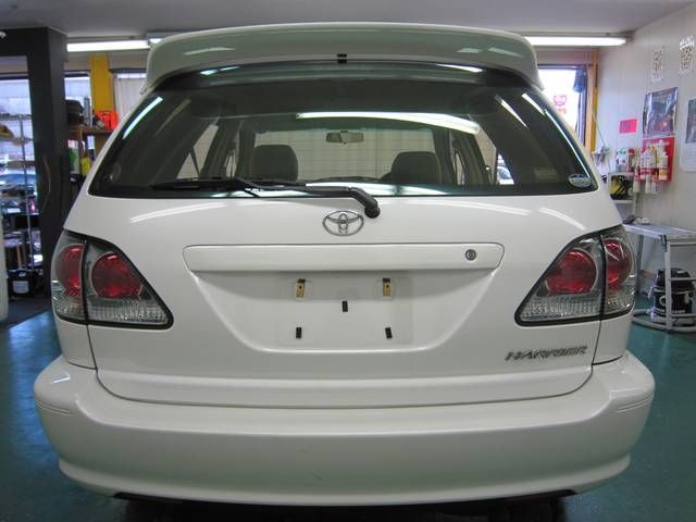 �g���^ �A���X�g ���Îԏ��F���̑�