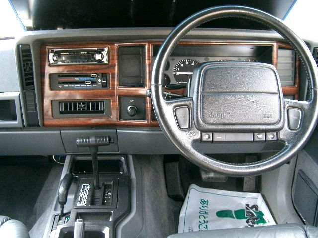 �N���C�X���[ �W�[�v�E�`�F���L�[ ���Îԏ��F����