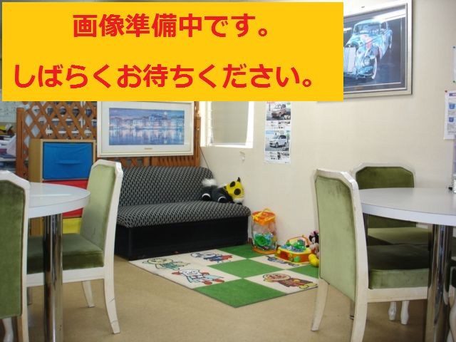 �t�B�A�b�g �p���_ ���Îԏ��F���
