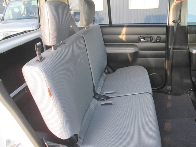 �z���_ �I�f�b�Z�C 2300 ���Îԏ��F���C��