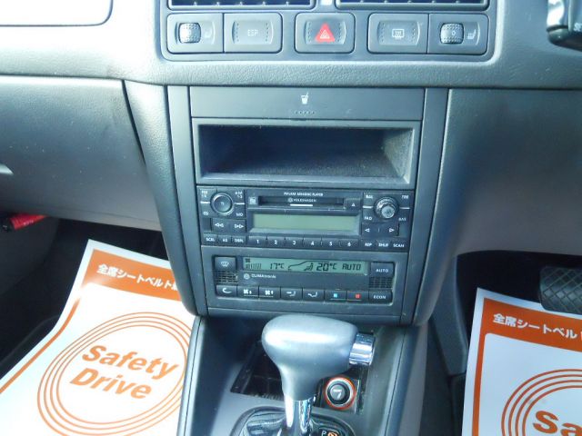 BMW X5 3.0i �V�ԏ��F�G���W��