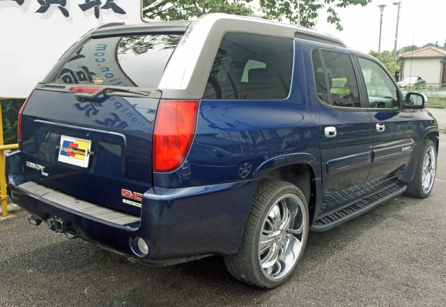 GMC サバーバン SLT
