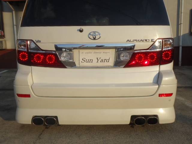 �g���^ �N���E�� �A�X���[�g ���Îԏ��F���C��