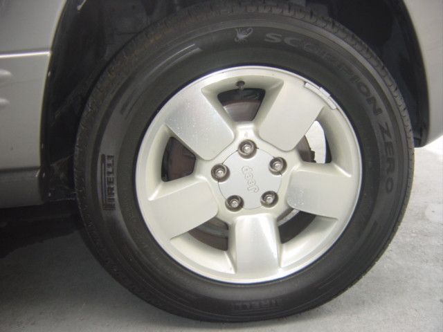 �A�E�f�B A6 ���Îԏ��F���̑�