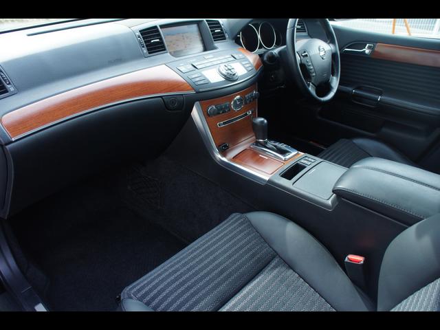 メルセデス・ベンツ ML320:後方