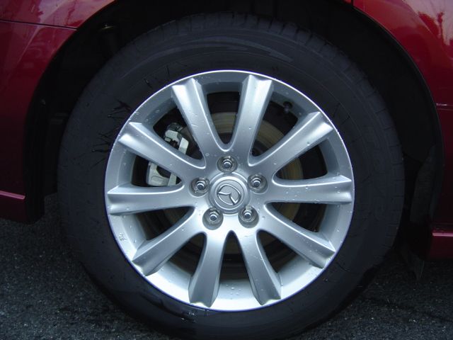 �}�c�_ MPV ���Îԏ��F���̑�