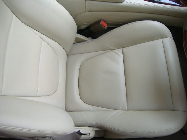 �W���K�[ XJ8 4.2 ���Îԏ��F���̑�