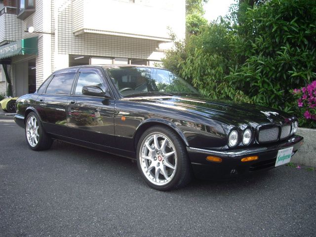 ジャガー XJR 