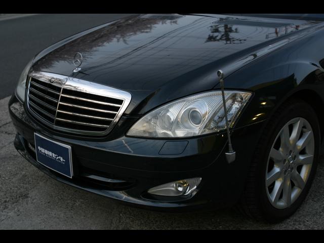 メルセデス・ベンツ G500Lの詳細情報を見る