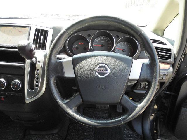 �t�H���N�X���[�Q�� VW�j���[�r�[�g���J�u���I���F���[�^�[