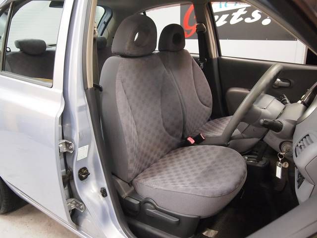 �g���^ �N���E���}�W�F�X�^ ���Îԏ�� �ڍׂ�����