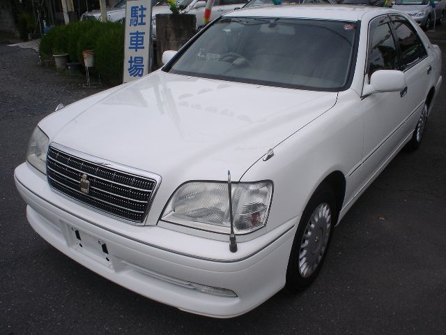 �g���^ �N���E�� ���Îԏ��F�G���W��