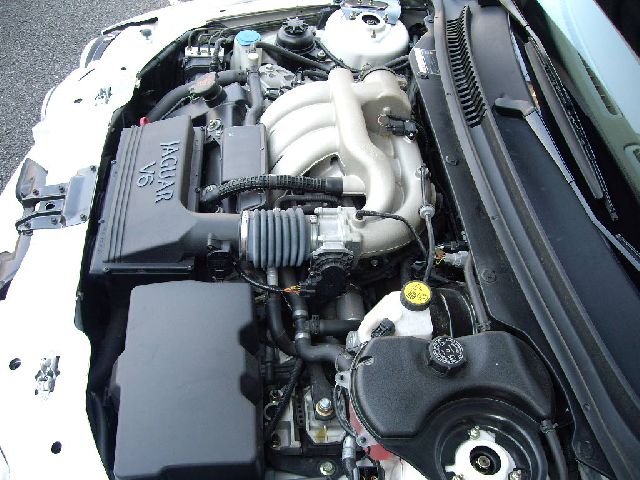 �W���K�[ X-TYPE �G�X�e�[�g ���Îԏ��F�G���W��