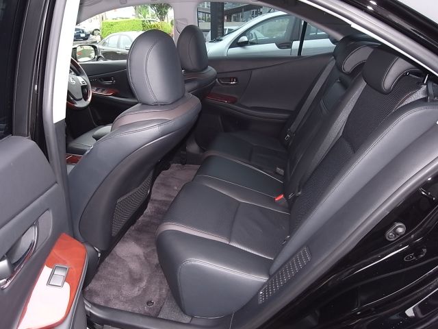 �����Z�f�X�E�x���c AMG E55 ���Îԏ��F���C��