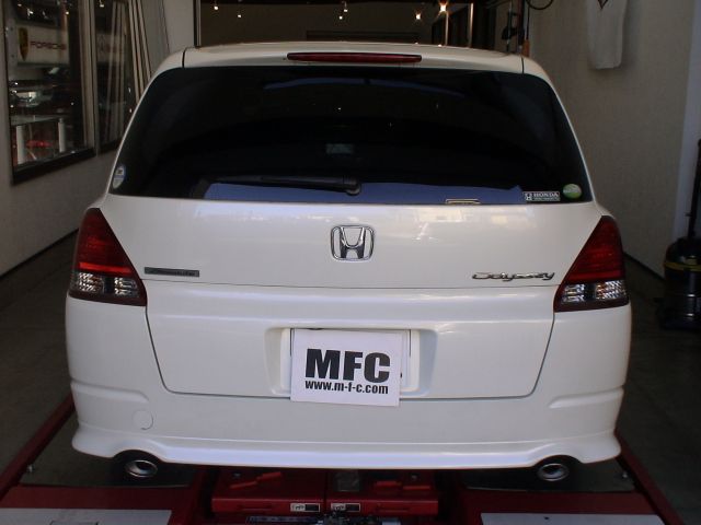 �V�{���[ �g���C���u���C�U�[ ���Îԏ��F����