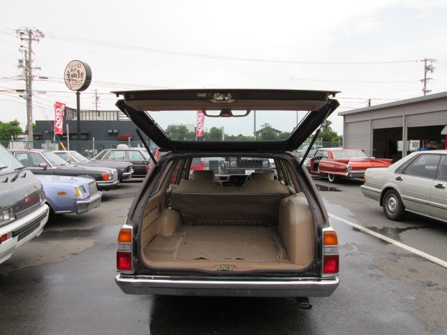 �T�[�u 9-5 SE2.3t Estate ���Îԏ��F���̑�
