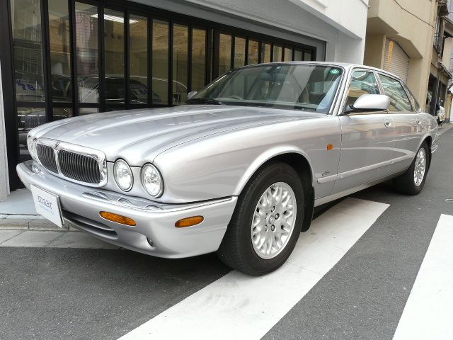 XJ8 エグゼクティブ3.2 ワンオーナー車