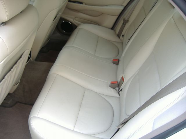 �W���K�[ XJ6 3.0 ���Îԏ��F���̑�