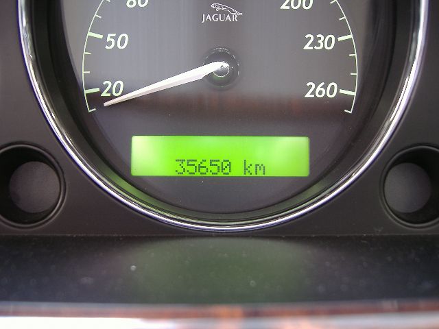 �W���K�[ XJ6 3.0 ���Îԏ��F���[�^�[
