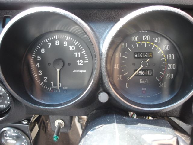 �j�b�T�� �X�J�C���C�� ���Îԏ��F���[�^�[