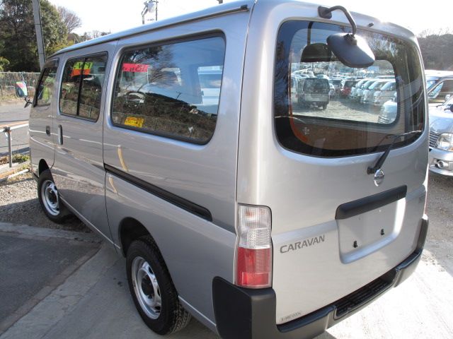 �}�c�_ MPV 2500 �X�|�[�c�p�b�P�[�W�̏ڍ׏�������