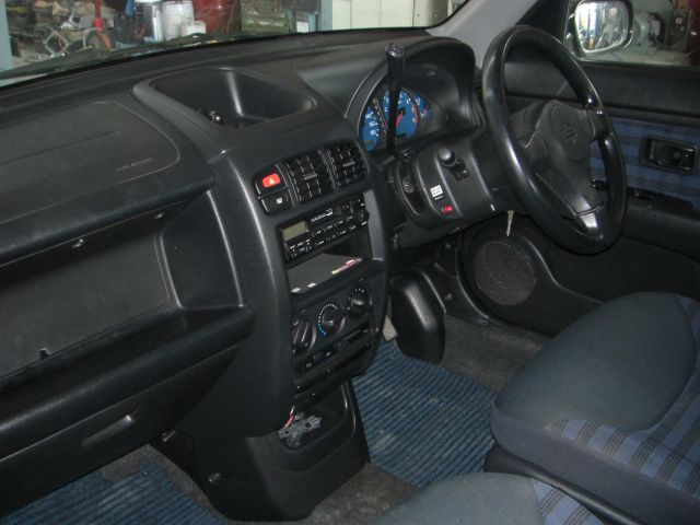 �O�H �O�����f�B�X ���Îԏ�� �ڍׂ�����