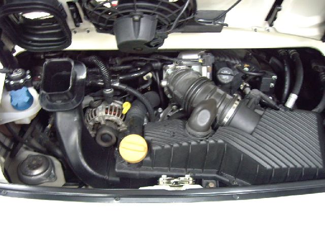 �|���V�F 911 ���Îԏ��F�G���W��