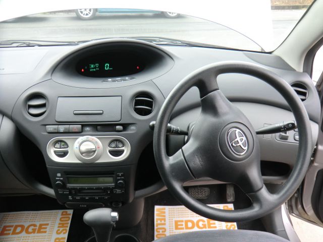 �V�{���[ �C���p�� ���Îԏ��F���̑�