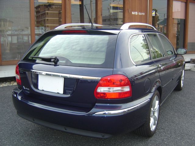 ジャガー X-TYPE エステート 中古車情報:後方