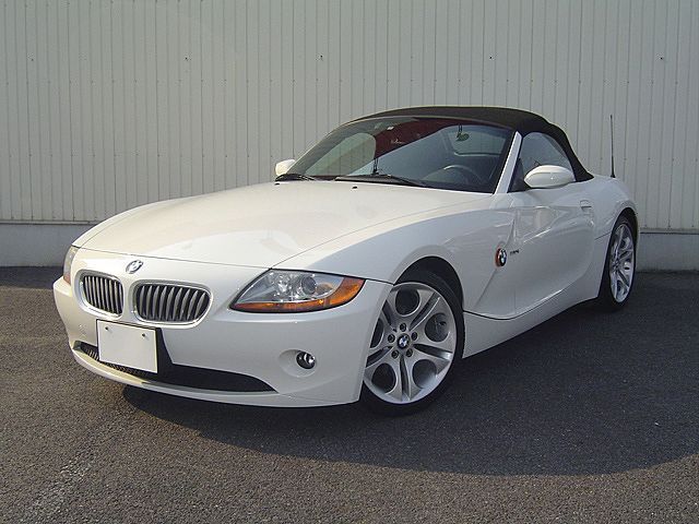 BMW Z4 ���Îԏ��F���C��