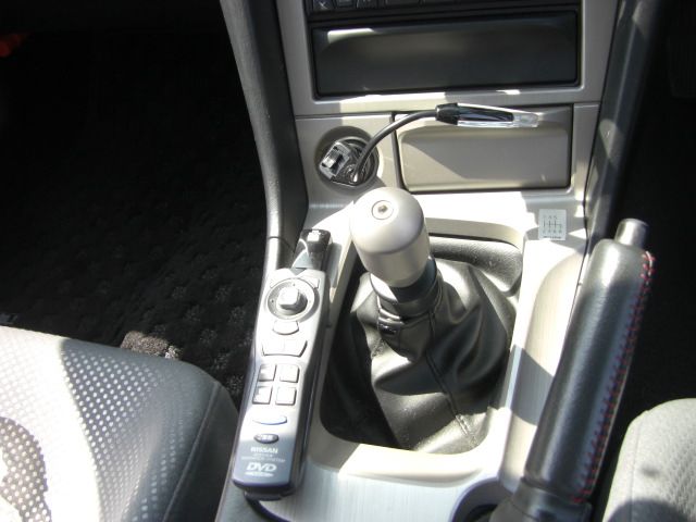 �j�b�T�� �X�J�C���C�� GT-R ���Îԏ��F���̑�