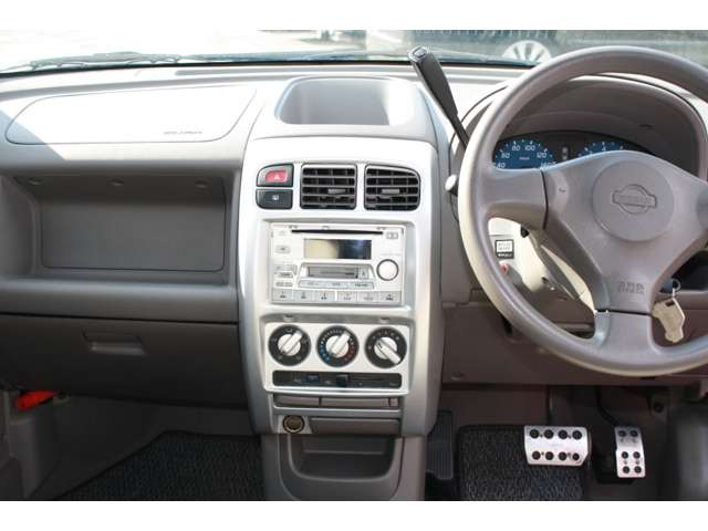 �t�F���[�� 512TR ���Îԏ��F���[�^�[