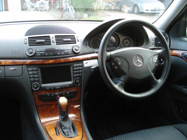 BMW Z4 ���Îԏ�� �ڍׂ�����