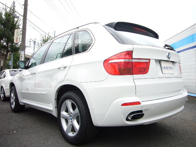 BMW X5 ���g�p�ԏ��F���