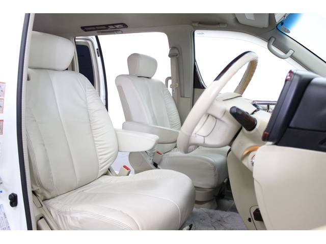 �g���^ �N���E���G�X�e�[�g ���Îԏ�� �ڍׂ�����