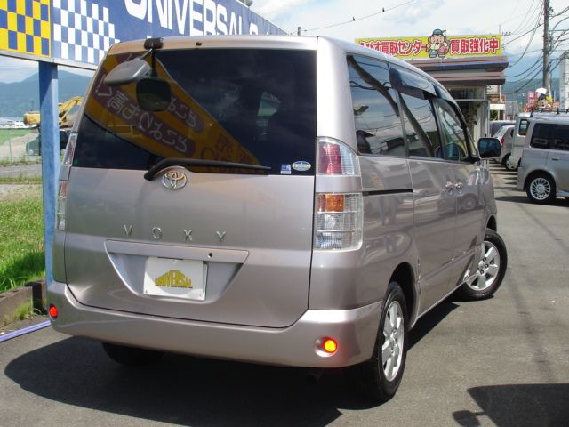 �x���g���[ �R���`�l���^��GT ���Îԏ��F���̑�