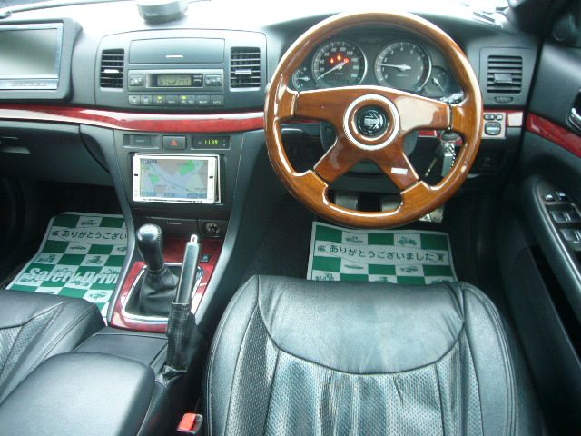 �A�E�f�B RS4 �A�o���g�F���̑�