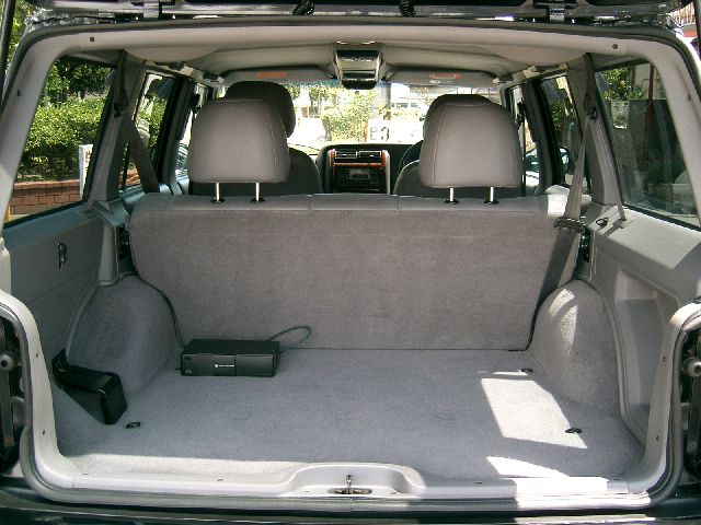 �N���C�X���[ �`�F���L�[LTD ���Îԏ��F���̑�