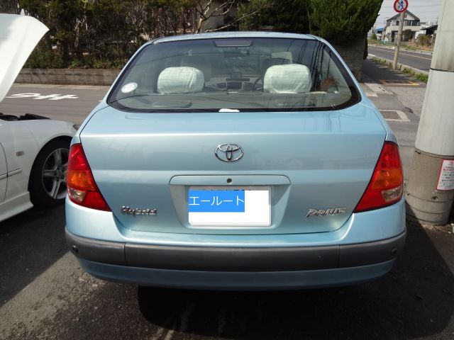 �g���^ �N���E�� ���Îԏ��F���̑�