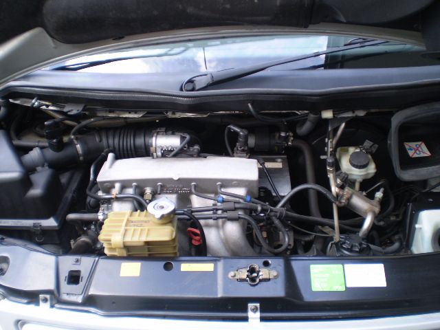�����Z�f�X�E�x���c V230 ���Îԏ��F�G���W��