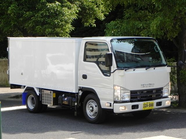 いすゞ エルフ 冷凍車