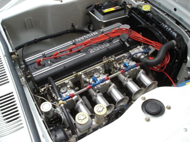 �j�b�T�� �X�J�C���C�� GT-R ���Îԏ��F�G���W��