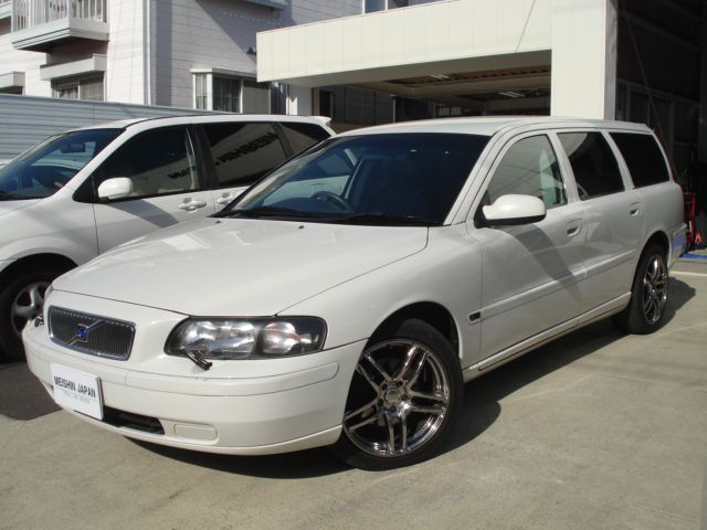 V70