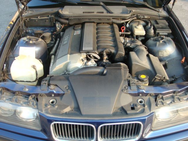 BMW�A���s�i B6 ���Îԏ��F�G���W��