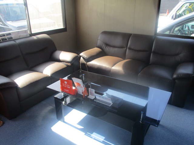 ライフパートナーズ㈱ レンタカー事業部