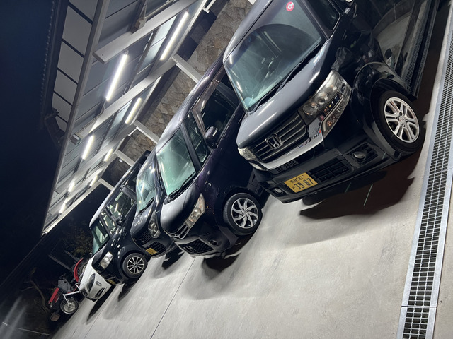 奈良県 生駒市の中古車販売店 NT Garage | 中古車情報・中古車