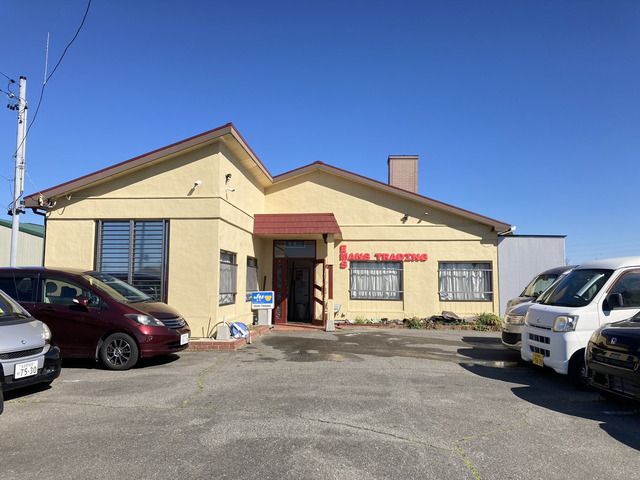 愛知県 稲沢市の中古車販売店 マンストレーディング | 中古車