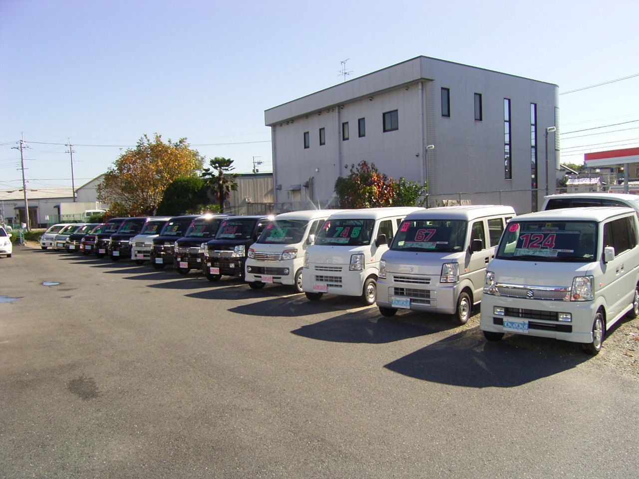 大阪府 茨木市の中古車販売店 茨木インター 軽カー専門店 中古車情報 中古車検索なら 車選びドットコム 車選び Com